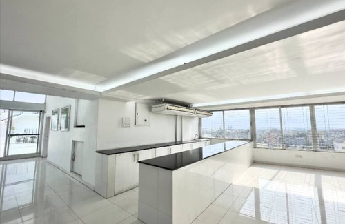 Dhaka Apartamento | 600sqft,2 Family Size Studio in Bashundhara with Gym & Pool