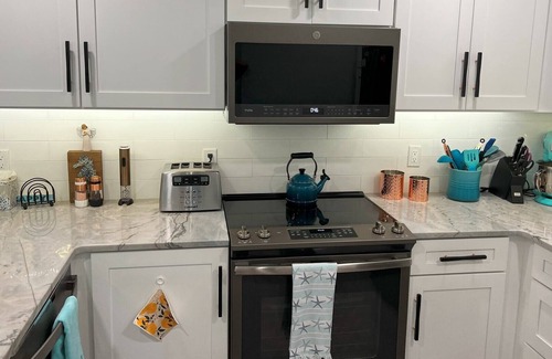 Siesta Key Condominio | 6057 EPW Enjoy Tranquil Waterfront Relaxation