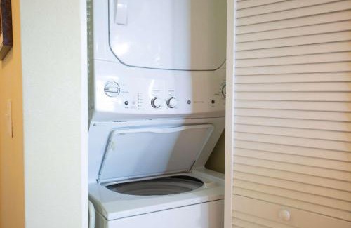 Madeira Beach Casa | 607 - Madeira Bay Resort