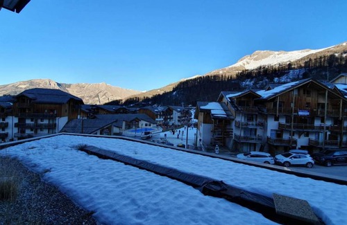 Les Orres Apartamento | 60m from ski slopes, 4th floor, view resort, fitness, swimming pool, balcony, ski locker, 33m²