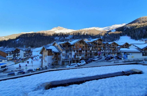 Les Orres Apartamento | 60m from ski slopes, 4th floor, view resort, fitness, swimming pool, balcony, ski locker, 33m²