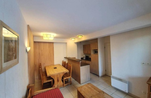 Les Orres Apartamento | 60m from ski slopes, 4th floor, view resort, fitness, swimming pool, balcony, ski locker, 33m²