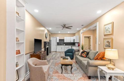 Natchez Apartamento | 610 Franklin - Downstairs - 2 Bed, 2 Bath, Heart of Downtown, Pet Friendly with fee