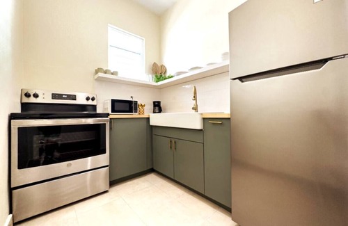Santurce Casa | 610@Miramar - up to 32 guests