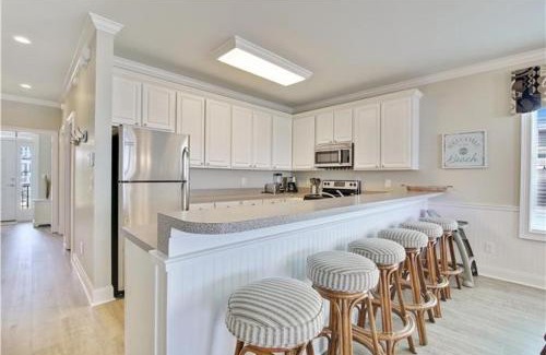 Surfside Beach Casa | 611A North Ocean Boulevard