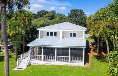 Folly Beach Casa | 612 E Ashley - Shore Beats Work - 4 Bedrooms