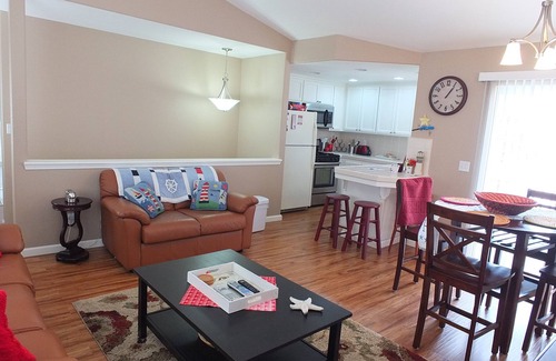 Oceano Condominio | 618 Airpark 2 Bedroom Condo by Redawning