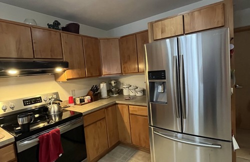 Maple City Casa | 62 acre Family Retreat with Private Lake and Walking Trails