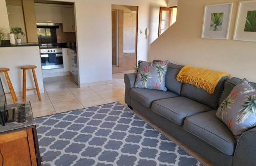 Bluff Apartamento | 625 on Marine - 5 min from beach