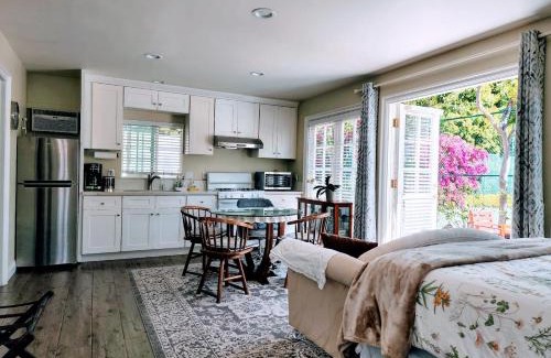East Pasadena Villa | 628 Madre Street