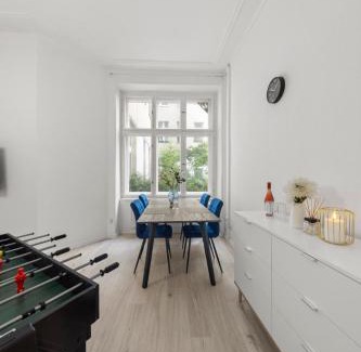 Schillerkiez Apartamento | 62qm2, Massageseat, Billard-Table, King-Sized Bed