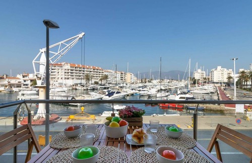 Empuriabrava Apartamento | 63 m² Apartamento ∙ 1 habitación ∙ 4 huéspedes