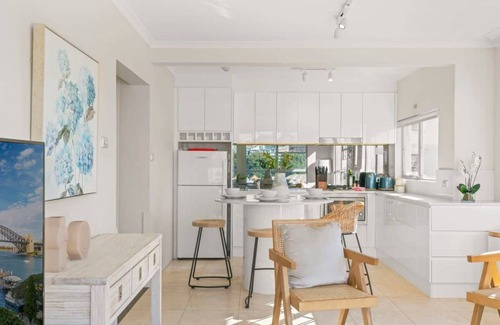 McMahons Point Apartamento | 64 m² Apartamento ∙ 2 habitaciones ∙ 4 huéspedes