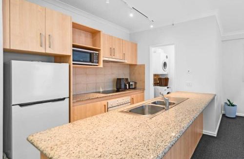 East Perth Apartamento | 64 Sweeping Views Eastperth 2br Poolpkg