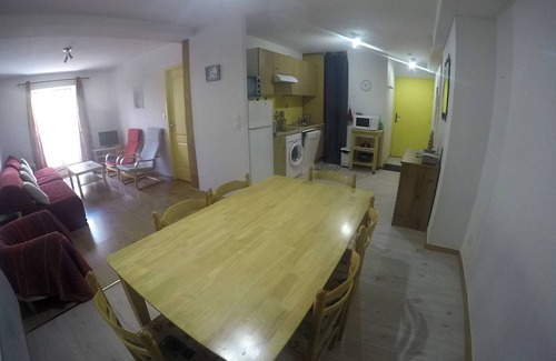 Ax-les-Thermes Apartamento | 64m2 T3 Centre Village D'ax les Thermes