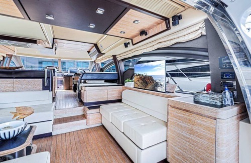 Marina del Rey Alquiler De Eote | 65' AZIMUT / PRINCESSA Yacht in Marina del Rey