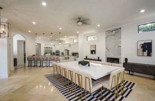 Palm Beach Country Estates Casa | 6500sf Luxe Design 8BR Mansion/Heated Pool/Cinema