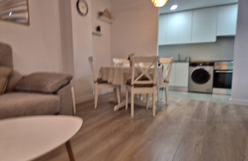La Corredoria y Ventanielles Apartamento | 650A Apartamento moderno, acogedor y con garaje