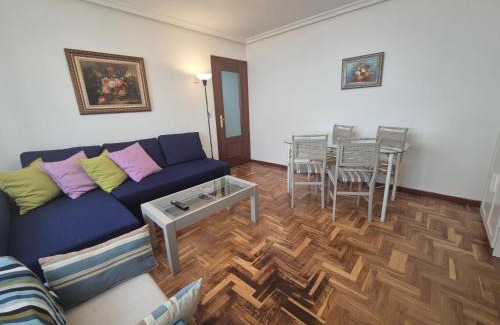 La Corredoria y Ventanielles Apartamento | 656A Apartamento en Oviedo