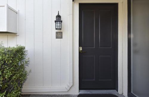 Napa Hotel | 657 Cottages at Silverado residence