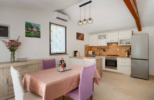 Divsici Casa | 66 m² Casa ∙ 1 habitación ∙ 4 huéspedes