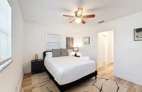 Orient Park Casa | 6616 Travis Blvd