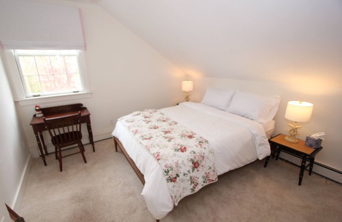 East Sandwich Casa | 665 Rt 6A New Listing! Perfect family retreat near Sandy Neck Beach pet-friendly