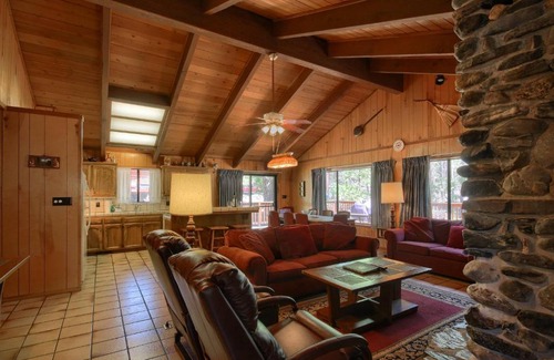 North Wawona Chalet De Esquí | 69 Bordentown West
