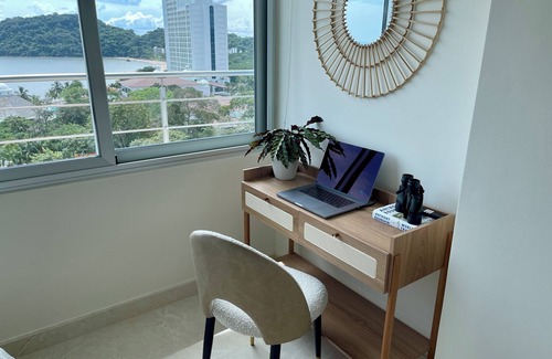 Playa Bonita Village Apartamento | 6B Exclusive Oceanfront Retreat,High-End Apartment