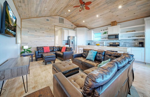 Flour Bluff Casa | 6BDR Bay Haven w/ Shared Waterfront Pool + Boat Dock | Keeper Trout by AvantStay