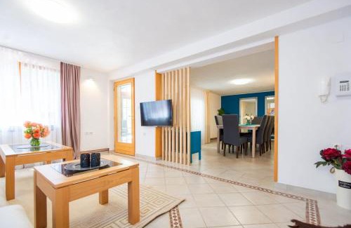 Novi Grad Sarajevo Apartamento | 6BDR Home in Nature