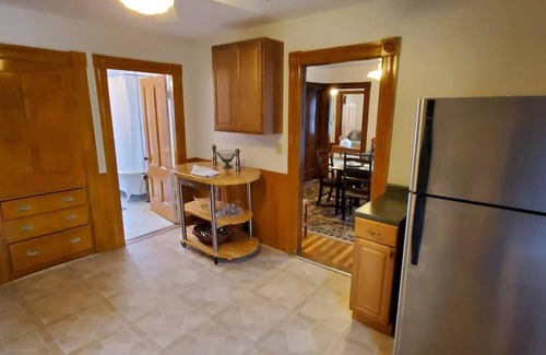 Ludlow Casa | 6Bed / 4Ba Spacious Ski House Ubicación central en Okemo Shuttle-Sleeps 14