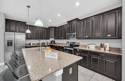 Lindfields Casa | 6BR, 5Ba Home Close to Disney-Pool & Hot Tub!Theme Rooms!Xbox!Conservation View!