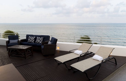 Zona Hotelera Villa | 6BR Beachfront Villa in Cancun Hotel Zone