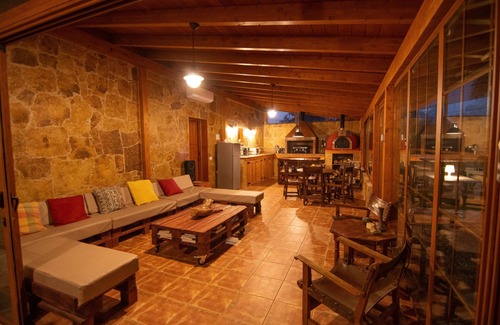 Santa Maria de Guía de Gran Canaria Chalet De Esquí | 6BR Fire House Sanctuary-Terrace & Barbacue
