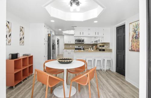 St. James Park Casa | 6br Orlando Retreat Pool, Fireplace & Family Fun