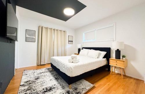 Burbank Casa | 6BR Pool Escape for Friends and Family - LOU1 - BUR