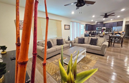 Winchester Casa | 6BR Pool Villa w/ BBQ - Near Wineries & Hot Air Balloon Rides