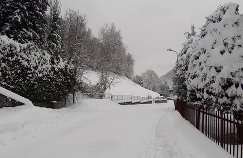 Barzio Apartamento | 6guests-skiing-mountainviews-fireplace-freeparking