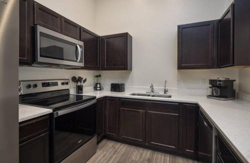 Moab South Valley Apartamento | 6K Top Floor Moab RedCliff Condo, POOL & HOT TUB