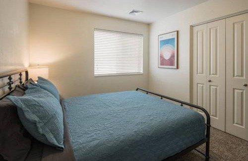 Moab South Valley Apartamento | 6K Top Floor Moab RedCliff Condo, POOL & HOT TUB