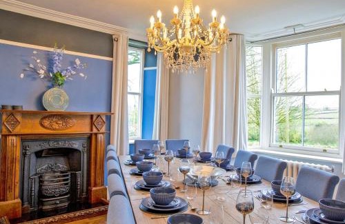 Tideswell Casa | 7 Bed in Tideswell 93808