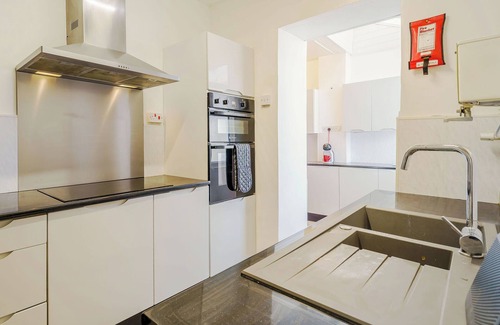 South Shore Cabaña | 7 bedroom accommodation in Blackpool