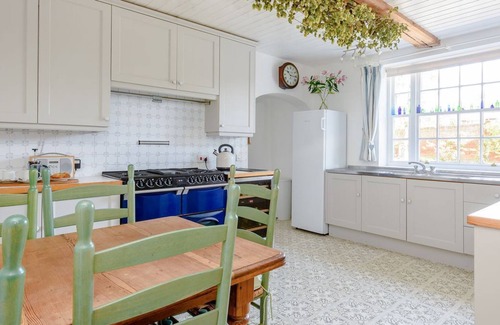 Brundall Cabaña | 7 bedroom accommodation in Brundall, near Norwich