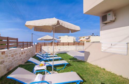 Skaleta Casa | 7 bedroom villa with pool, 700m from the beach!