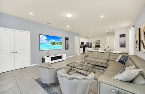 Davenport Alquiler De Eote | 7 BEDS | 5.5 BATHS GamesRoom & Pool/spa 3907lana