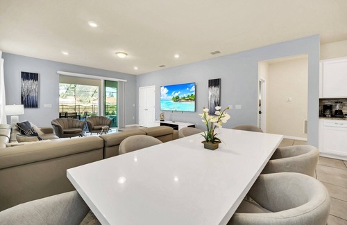Davenport Alquiler De Eote | 7 BEDS | 5.5 BATHS GamesRoom & Pool/spa 3907lana