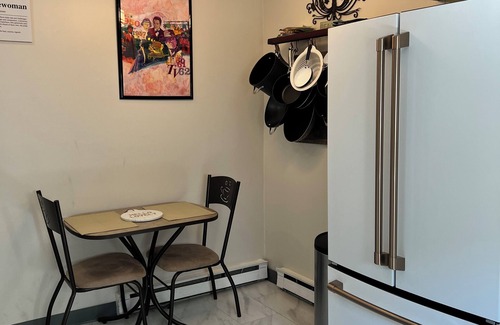 Margate City Casa | 7 blocks from the beach. Fenced in yard, pergola, grill, and more.