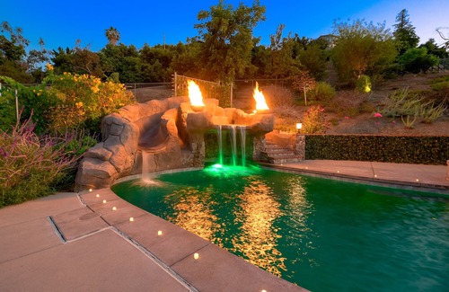 El Cajon Casa | 7 BR Rockstar Villa! Swim Up Bar + Heated Pool/Jacuzzi, Slide, Waterfall +Views!