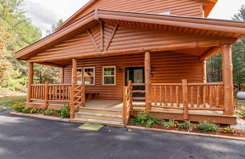 Friendship Casa | (#7) Brand New Castle Rock Lake 4 bedroom Lodge House